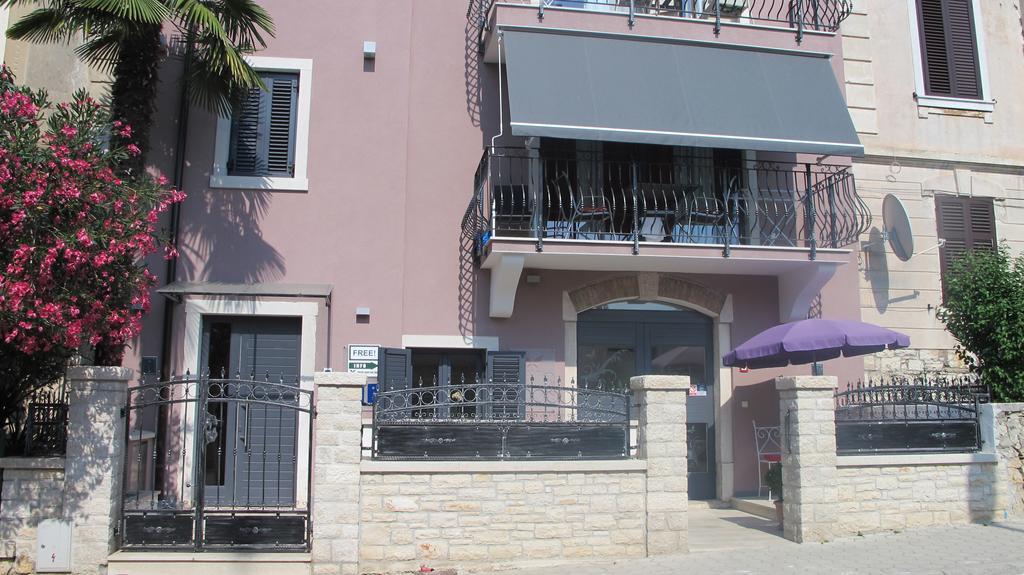 Kseni Accommodation Rovinj Bagian luar foto